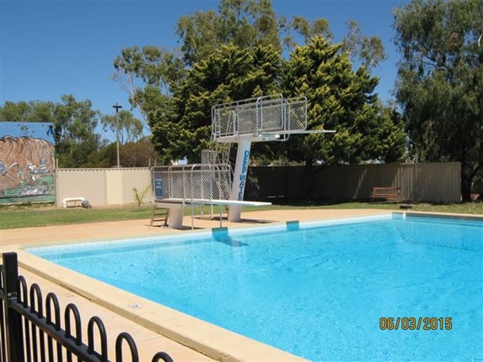 Image Gallery - Hyden Pool 4